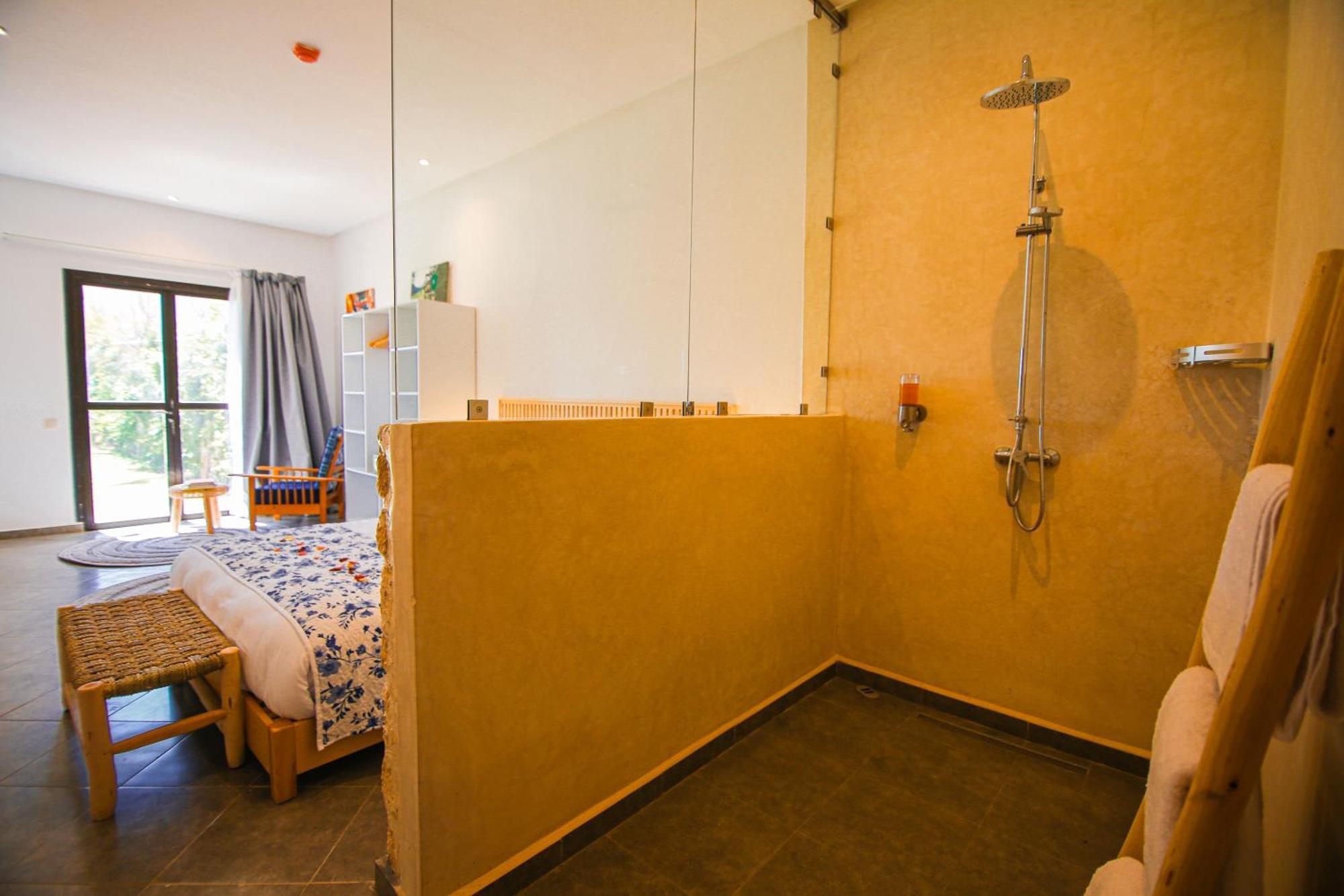 Villa La Rose Bleue - Residence Hoteliere Avec Piscine - Есувейра Екстериор снимка